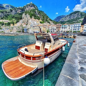 From Sorrento: Positano and Amalfi Boat Trip with Transfer