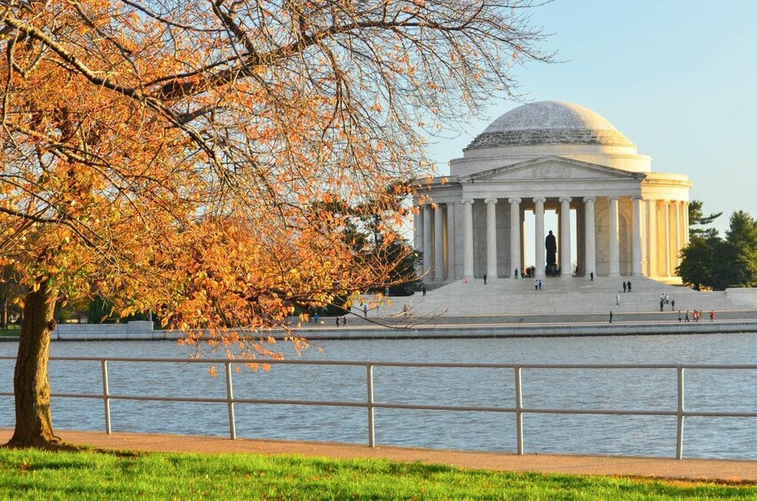 Washington DC Monuments Self-Guided Walking Audio Tour