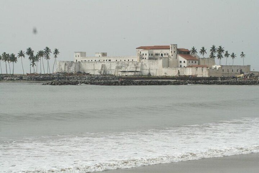 Private Full Day Guided Tour in Elmina Castle, Accra