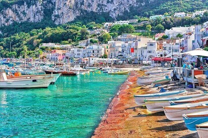 Full Day Private Boat Tour to Capri from Amalfi