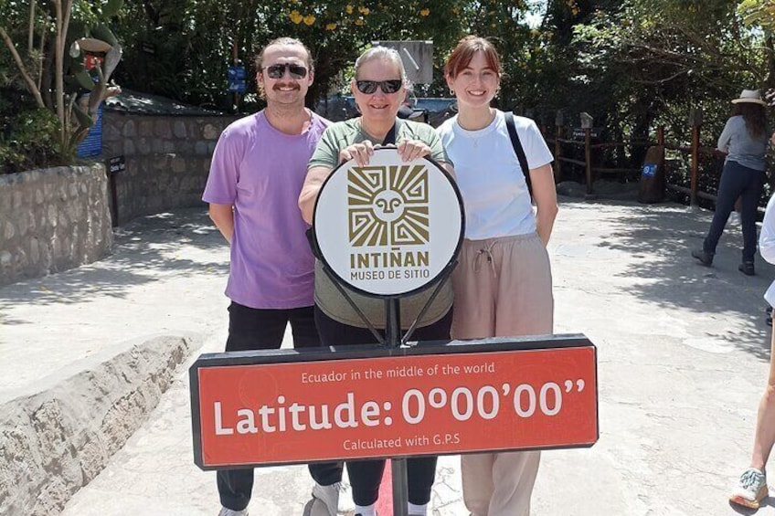 Full Private Tour of the Historic Center + Middle of the World