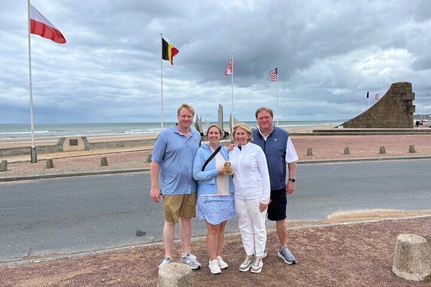 Private Guided Mont Saint Michel & D-day tour from Paris