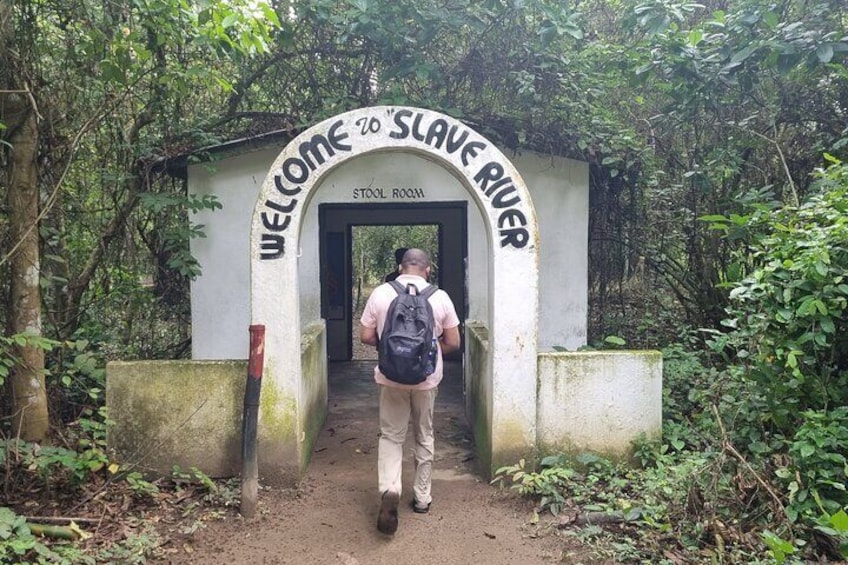 Assin Manso Slave River, Cape Coast and Elmina Castle Day Tour