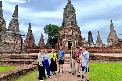 Ayutthaya Historical City & Ayothaya Floating Market Day Tour