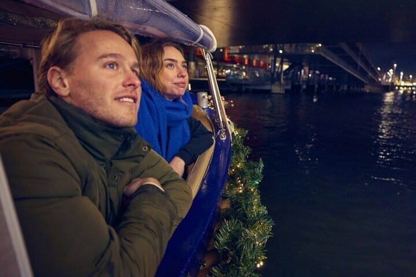 Amsterdam: Evening City Centre Canal Cruise with Unlimited Drinks