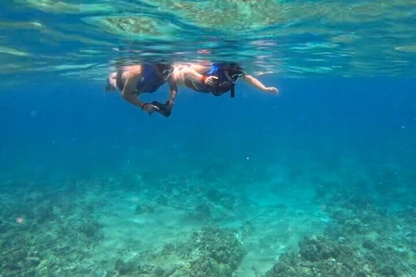 Jet Snorkel Experience through a Shipwreck in San Juan