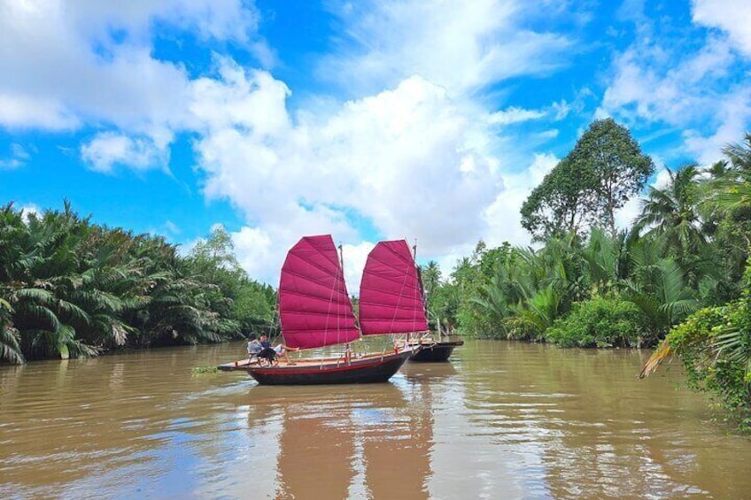 Discover Mekong Delta by boat, scooter, kayak and tuktuk