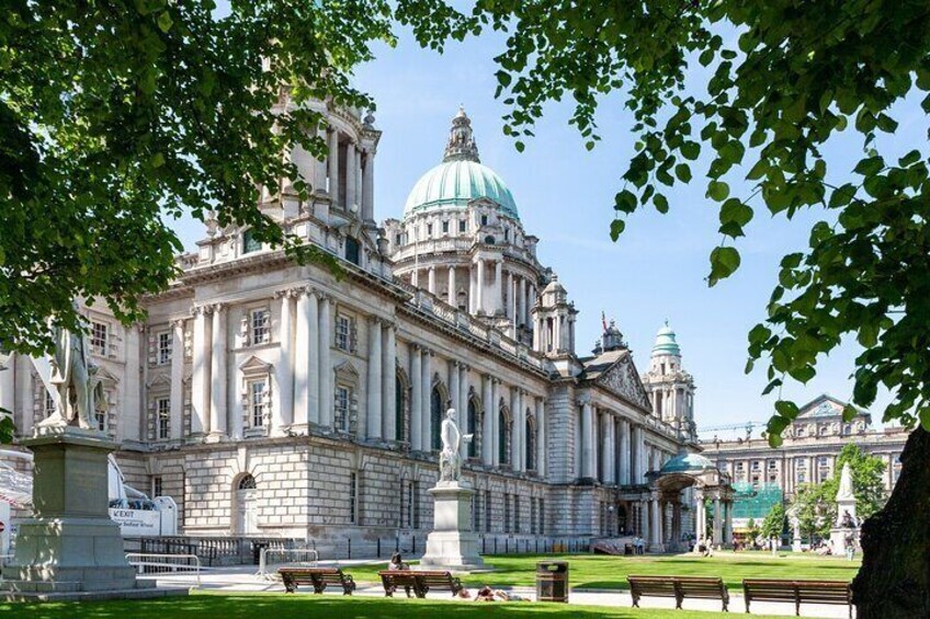 Private Guided Walking Tour in Belfast