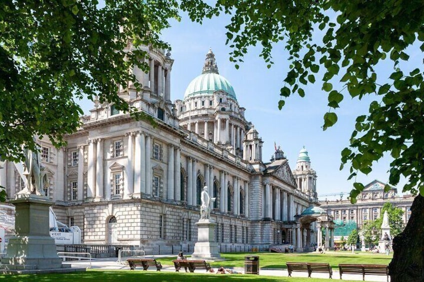 Private Guided Walking Tour in Belfast