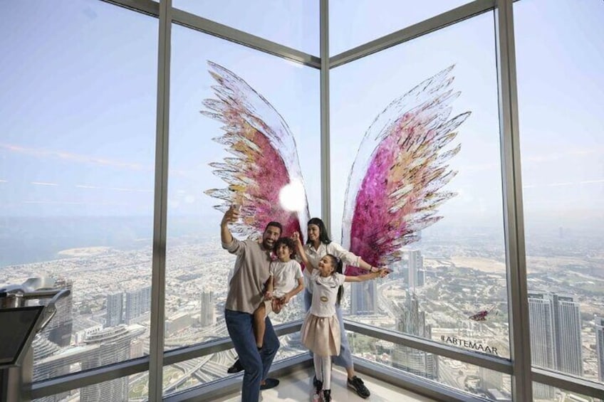 At the Top, Burj Khalifa + Dubai Aquarium Combo Ticket