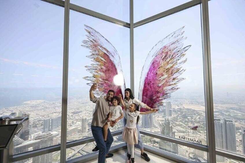 At the Top, Burj Khalifa + Dubai Aquarium Combo Ticket