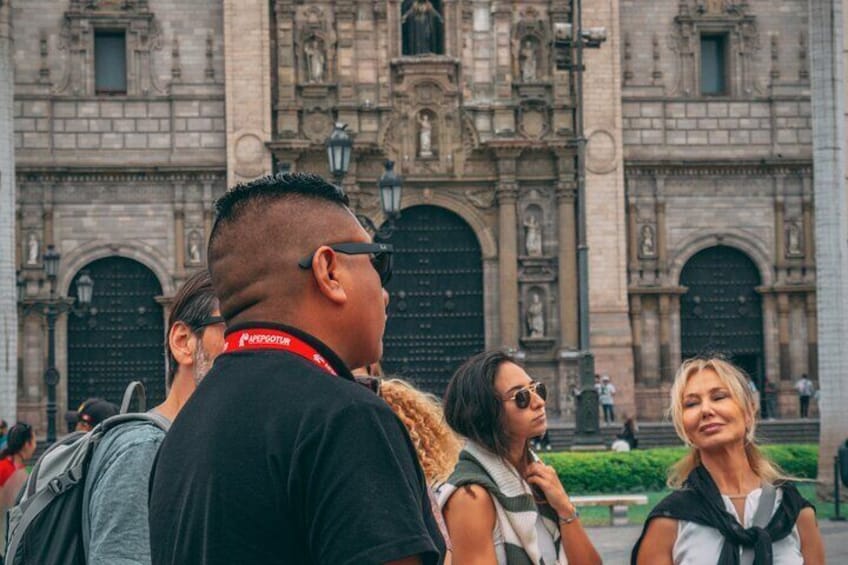 Tour through the Beauties of Lima with Lunch included