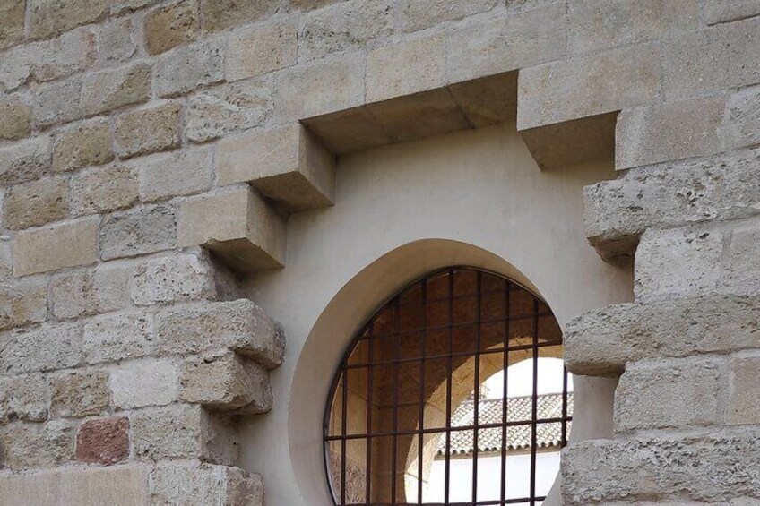 Walking Tours in Alcazar de los Reyes Católicos