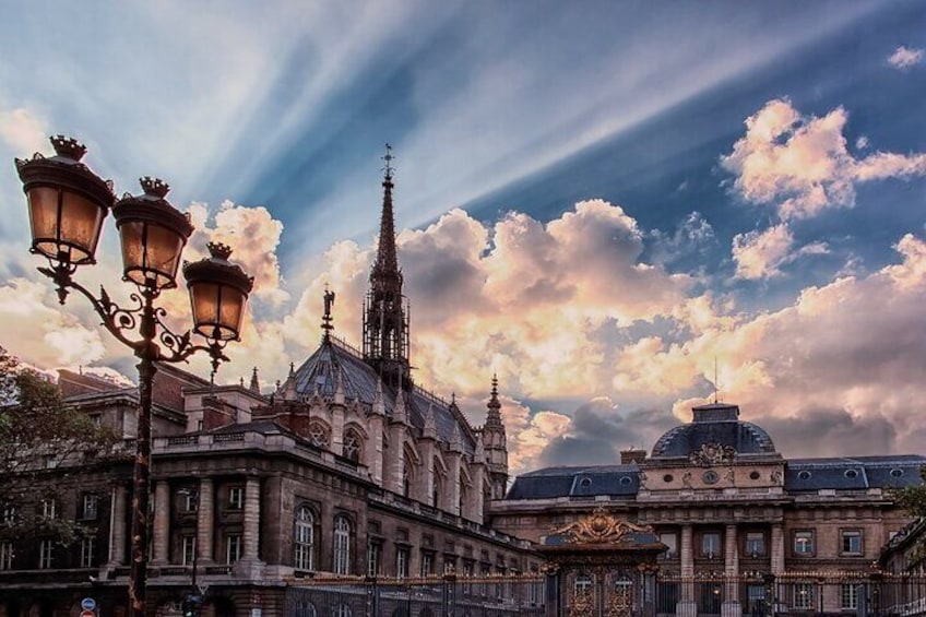  Notre-Dame Outdoor ONLY with Skip The Line Sainte-Chapelle Entry