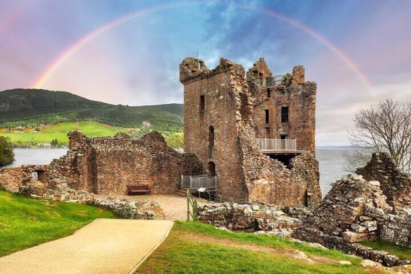 Urquhart Castle on Loch Ness