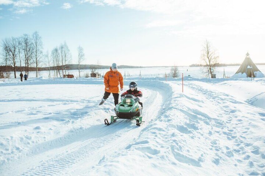 Family Snowmobiling in Rovaniemi, Apukka Resort