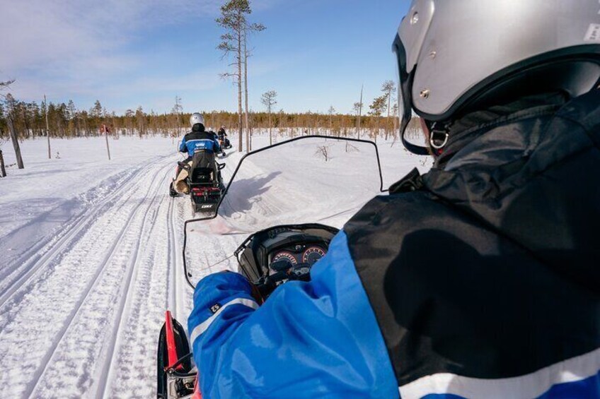 Family Snowmobiling in Rovaniemi, Apukka Resort