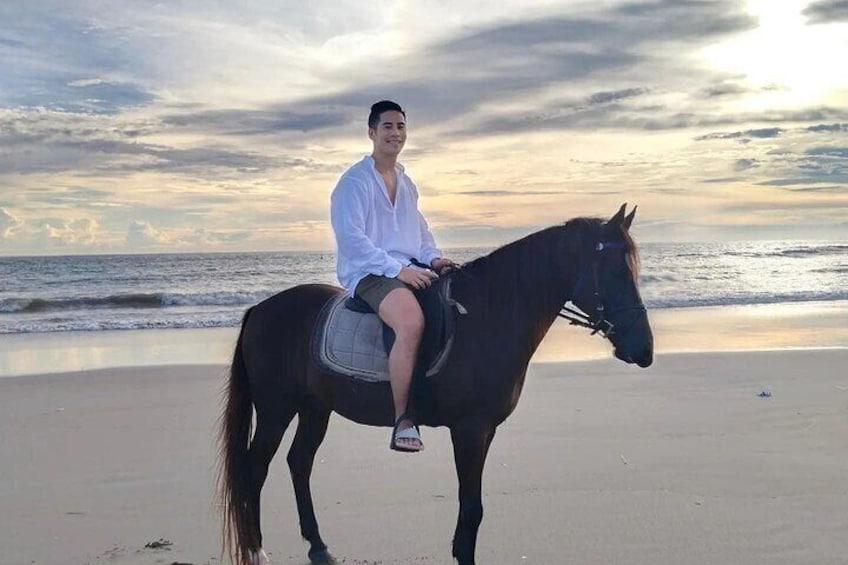 Horse Riding in the beach with bali Luxury Spa 