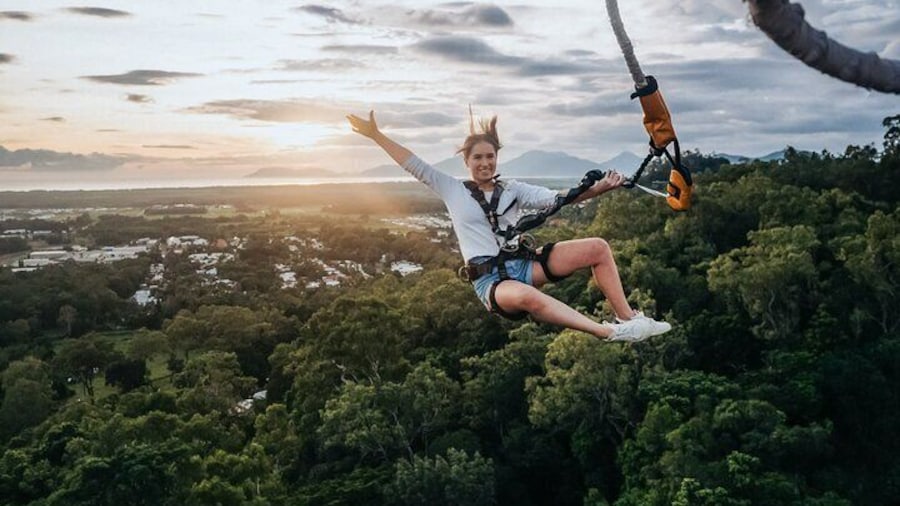 Bungy Jump & Giant Swing Combo in Skypark Cairns Australia