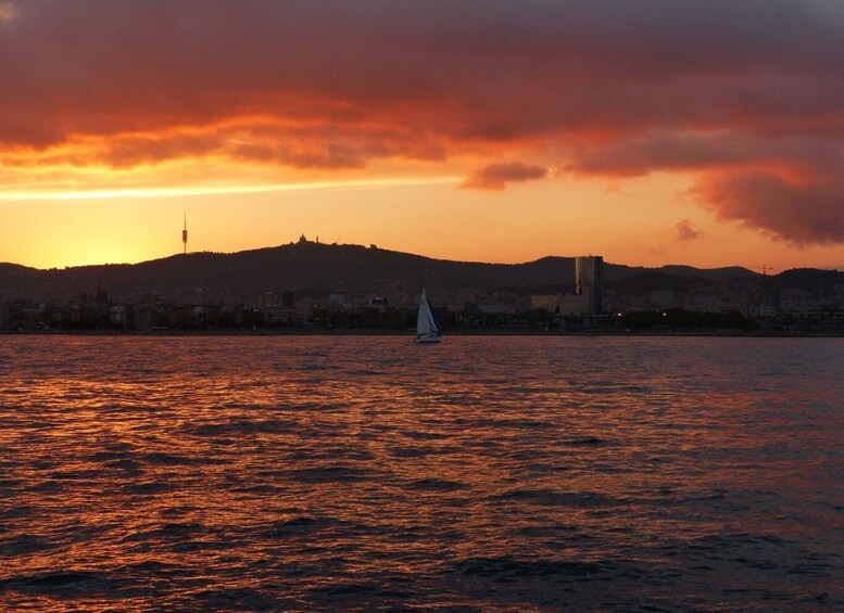 Picture 1 for Activity Sunset Sailing Experience in Barcelona