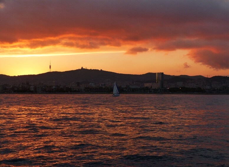 Picture 1 for Activity Sunset Sailing Experience in Barcelona