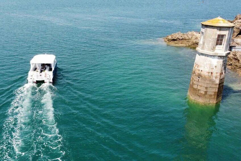 Small group boat trip with a local