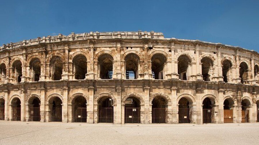 Half Day Pont-du-Gard, Uzès, Nîmes Tour from Avignon