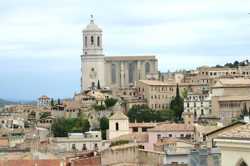 E-ticket to Girona's Cathedral, Art Museum & S.t Feliu Church
