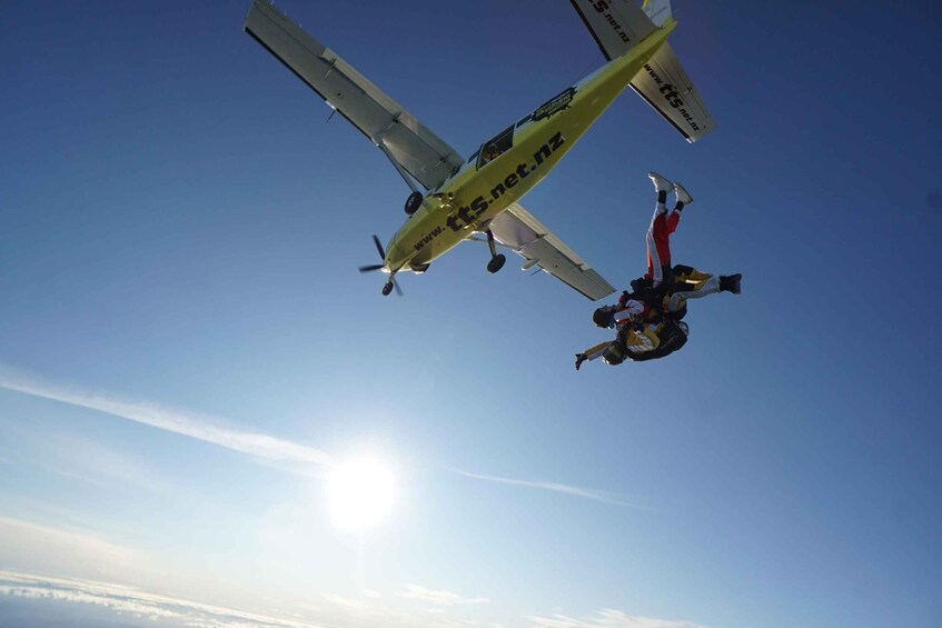 Picture 1 for Activity Tandem Skydive Experience in Taupo