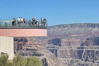 Grand Canyon and Hoover Dam Lookout Full Day Small Group Tour