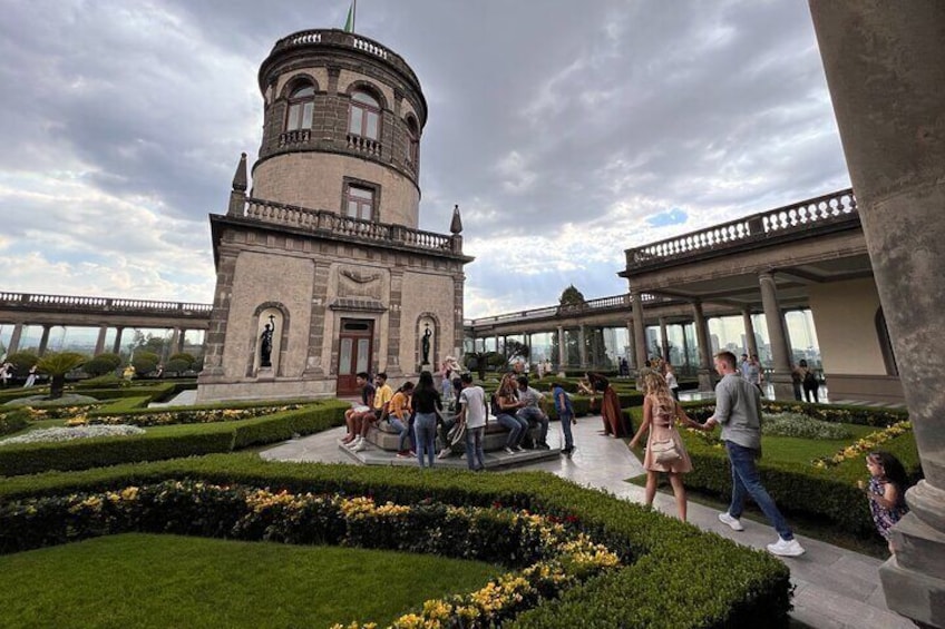 Visit of Chapultepec Casttle in Private tour (with transport)