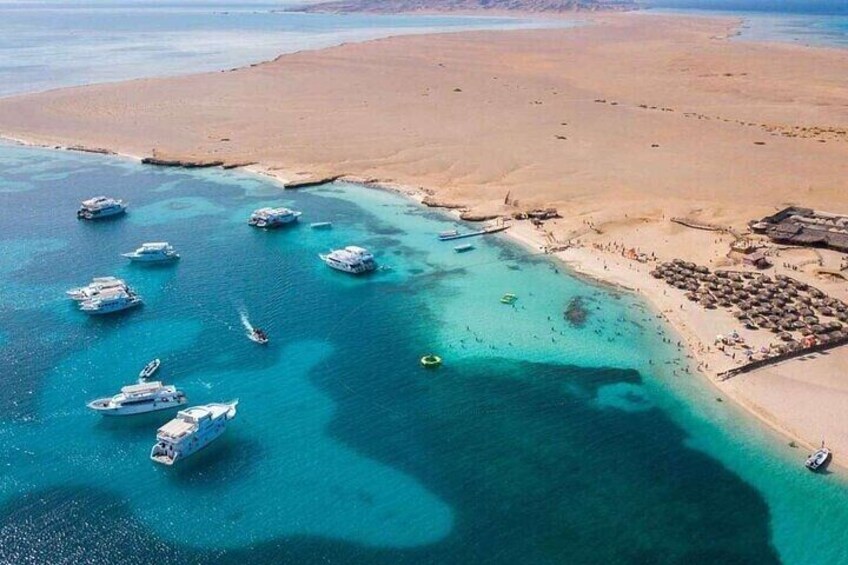 Hurghada: Nemo Island with Lunch and Exciting Water Sports