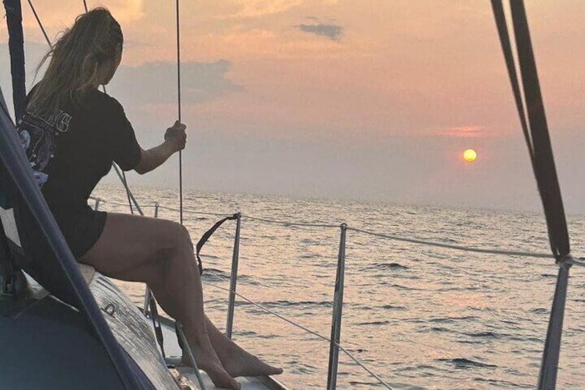 West Coast Sailing Tour of Mallorca with Drinks and Snacks