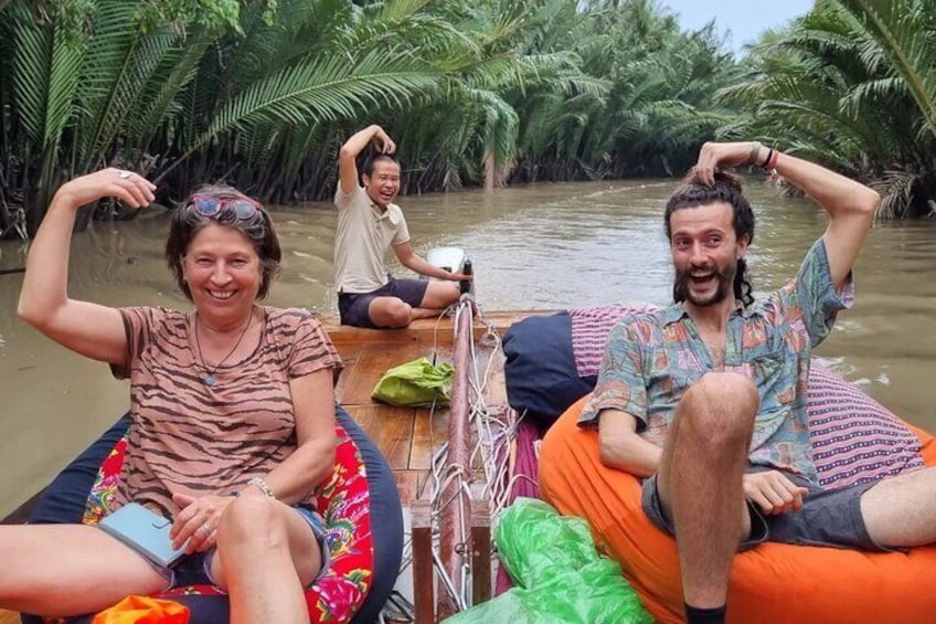 Ben Tre Mekong Zig Zag: Scooter, Sailboat, and Food (Full day)