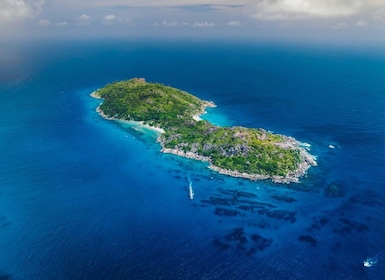 Sister, Coco, and Felicite Island: Seychelles Catamaran Tour