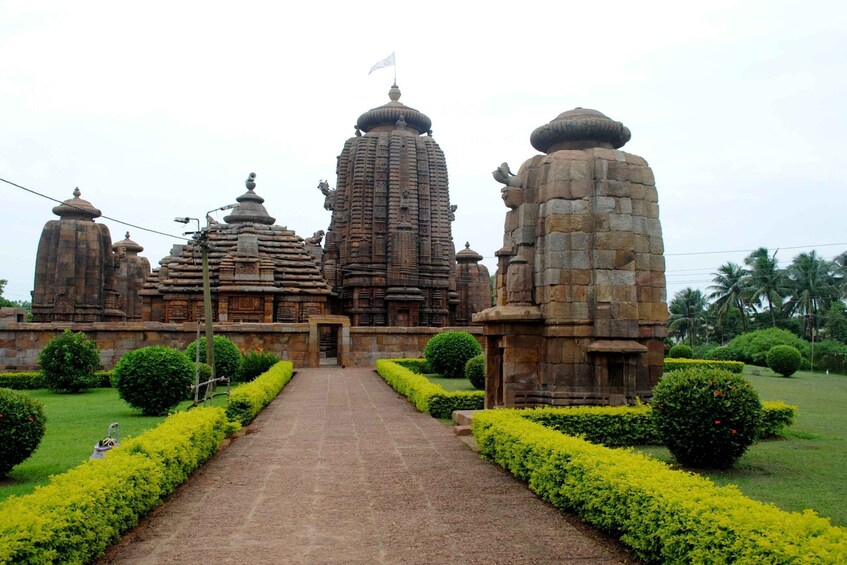 6-hour Temples tour of Bhubaneswar with Pick & drop facility