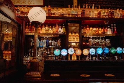 Dublin Pubs & History: Beer & Whisky Tasting Walking Tour