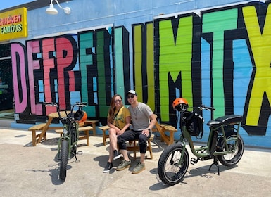 Dallas från sadeln: En GPS-ledd cykeltur med väggmålningar