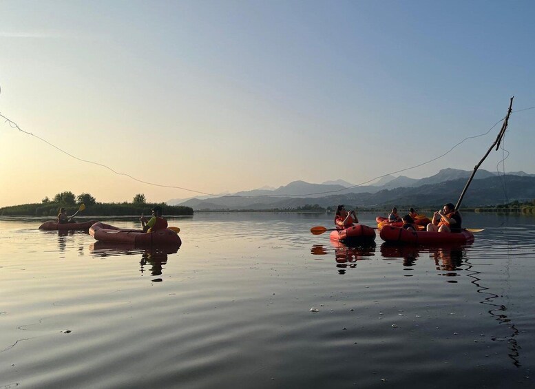 Picture 4 for Activity Lago di Massaciuccoli: tour in kayak con Aperitivo