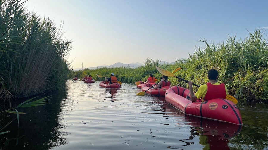 Lago di Massaciuccoli: tour in kayak con Aperitivo