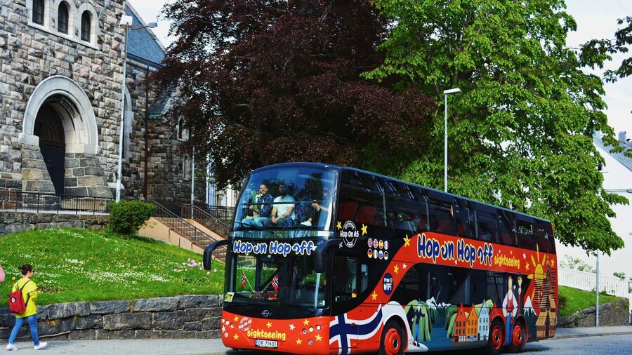 Ålesund- 1-Day Hop-On Hop-Off Sightseeing Bus Ticket