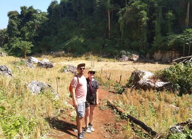 Caminata de día completo de Luang Prabang de LongLao a Kuang si