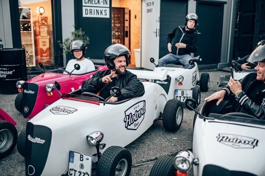 Berlin City Tour in a Mini Hotrod 