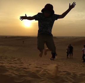 Auringonnousun aavikkosafari Dubai - Yksityinen perusta