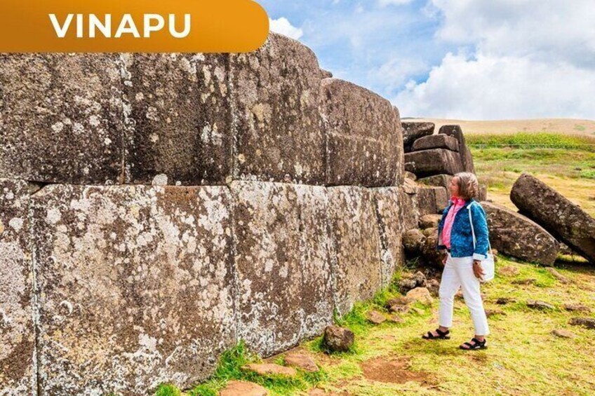 The perfection of the AHU DE VINAPU resembles the constructions of the Inca Empire.