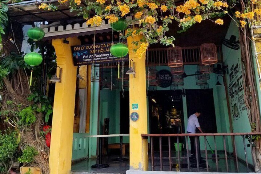 Hoi An town private walking tour with boat trip