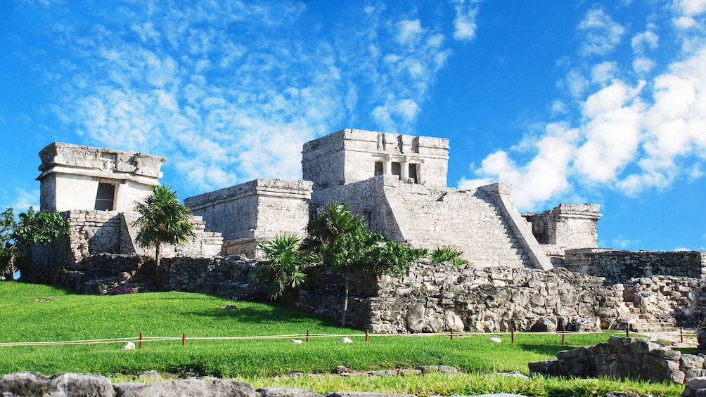View of the ruins of Tulum in Cancun
