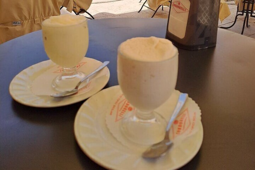 3 Hour Street Food Walking Tour in Siracusa