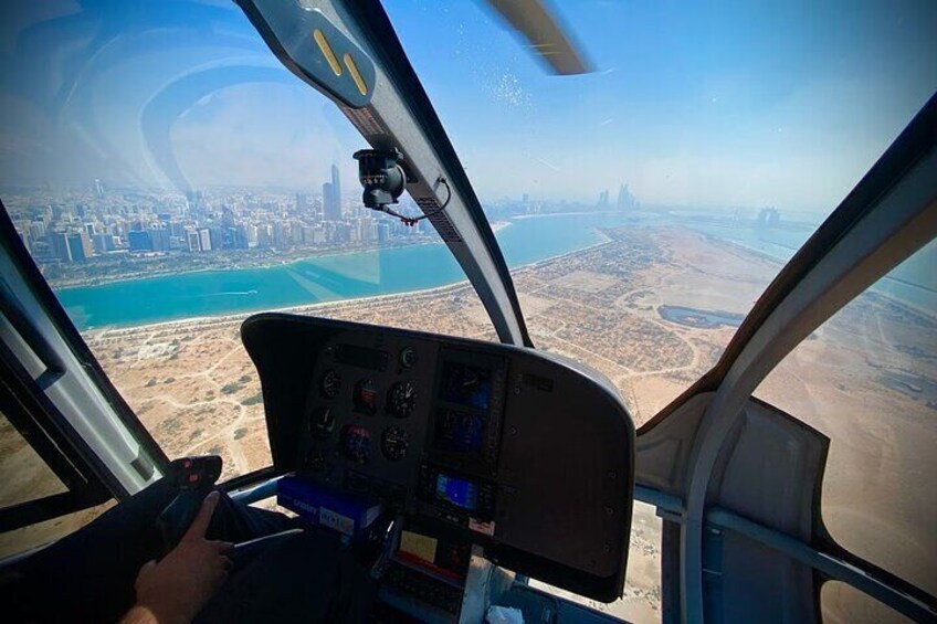 Abu Dhabi Aerial Adventure with 30-Minute Helicopter Ride