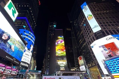 Times Square After Dark: los secretos de la luz roja revelados